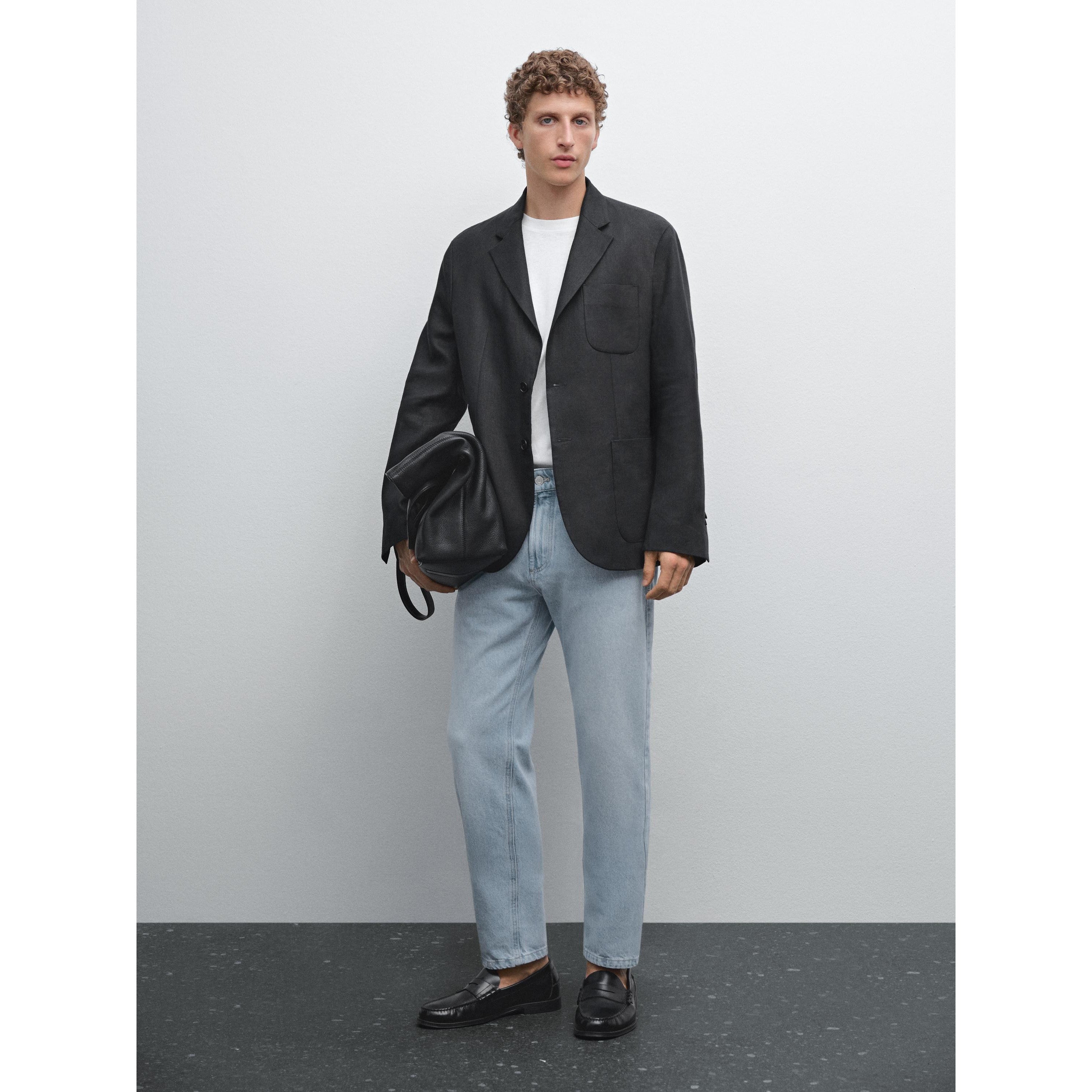 Men's Stylish Slim Fit Faded Wash Cotton Blend Jeans - Five-Pocket Design